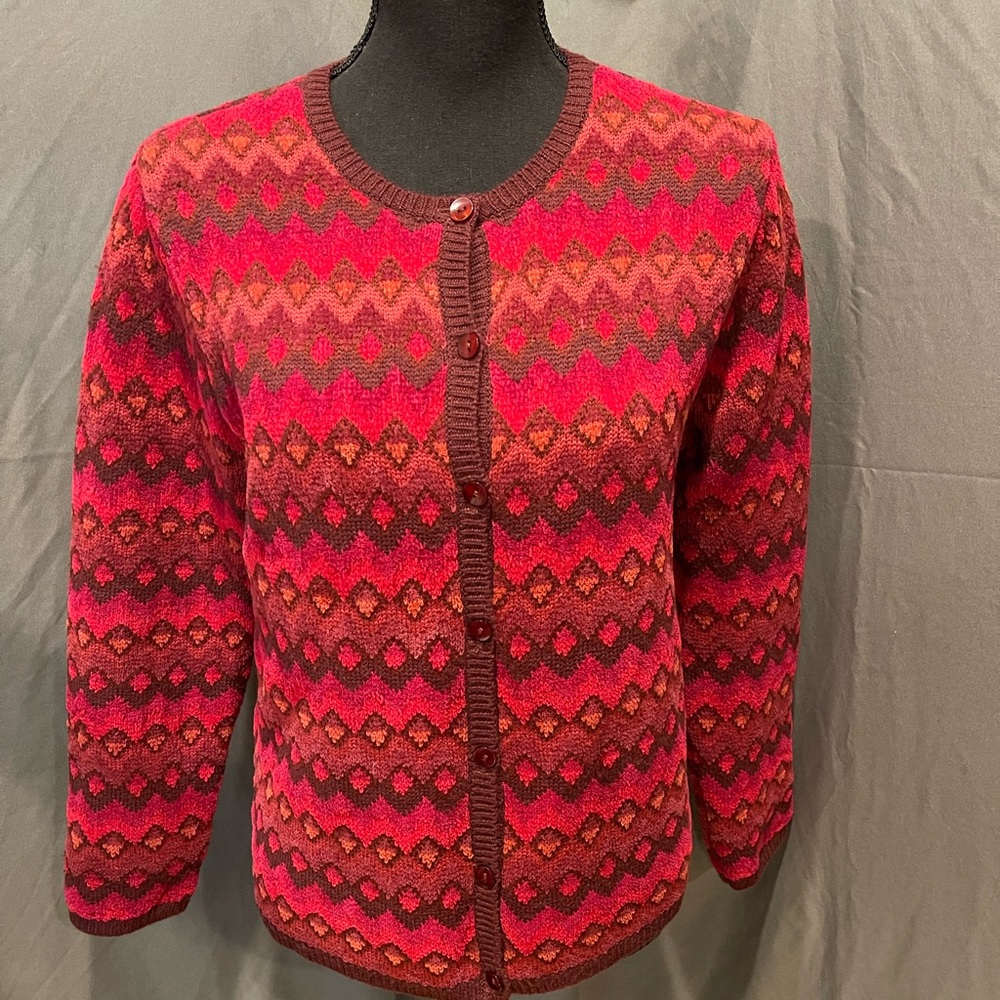 Talbots petites red/pink zig zag diamond print cardigan sweater size small